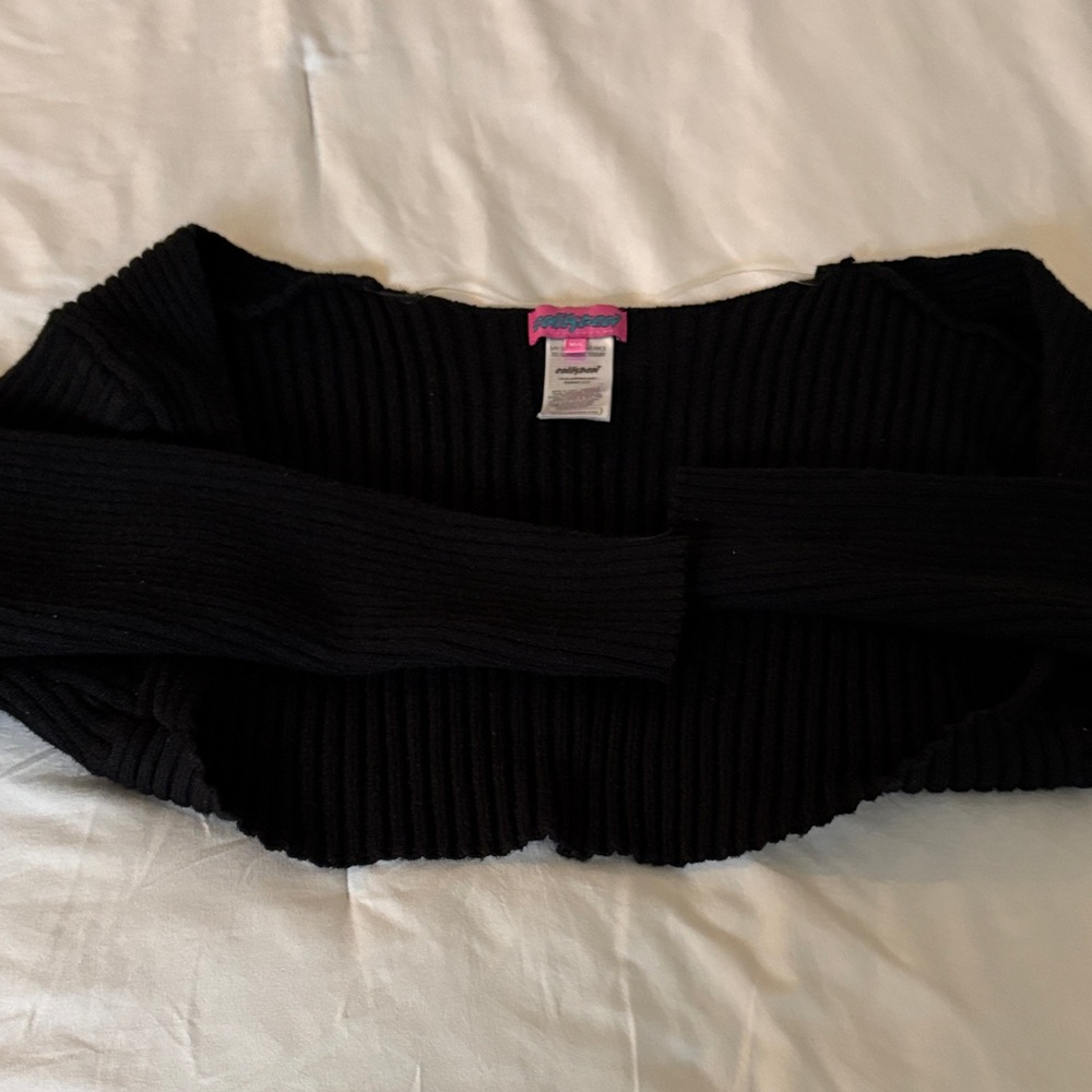 Edikted black cropped shrug